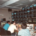 Luciano Capponi durante la regia della trasmissione televisiva Incredibile, RaiDue 1988