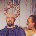 Antonio Arcari e Daniele Aldrovandi in una scena dello spettacolo Ulì e Pené di Luciano Capponi